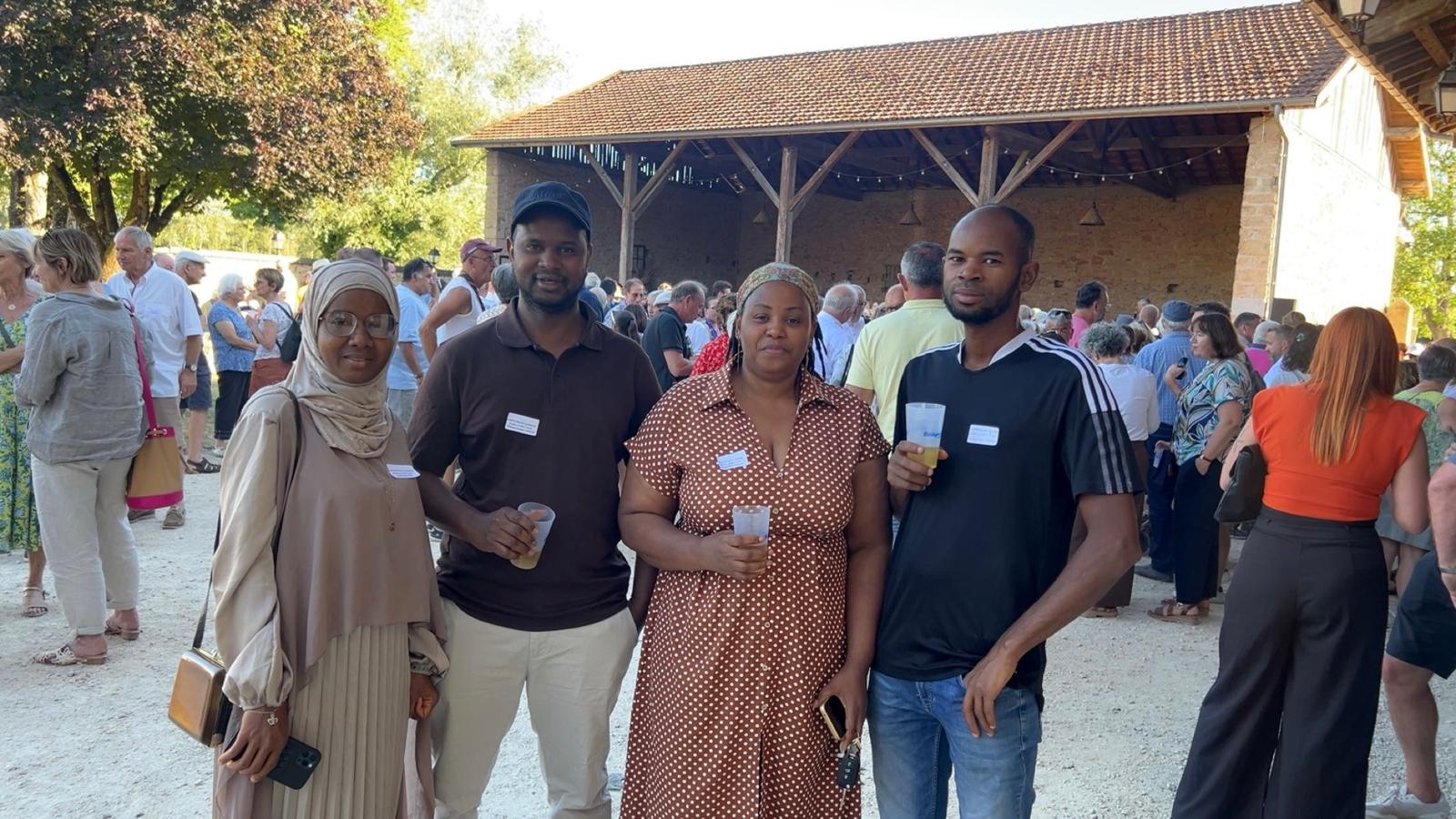 Membres de la CoGEI lors d'une rencontre communautaire